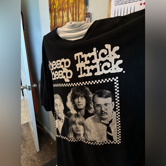 Cheap Trick vintage rock band T-shirt🤳🎶🎸 - Picture 6 of 12